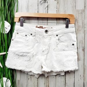 Dollhouse Denim Lace Distressed Shorts White Size 6